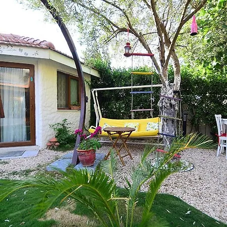 Kekik Alaçatı Mayko Otel Çeşme