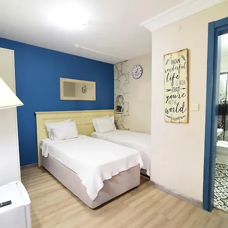 Kekik Alaçatı Mayko Otel 2*