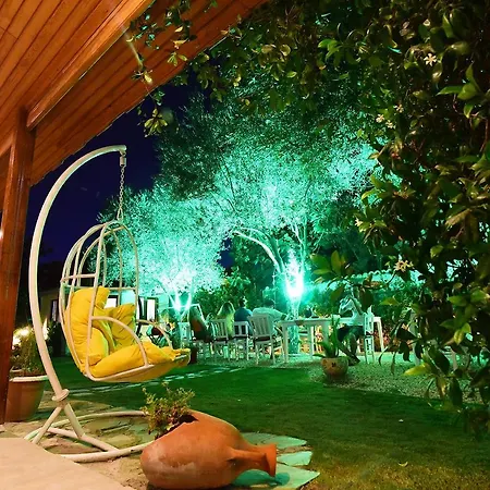 Kekik Alacati Mayko Hotell