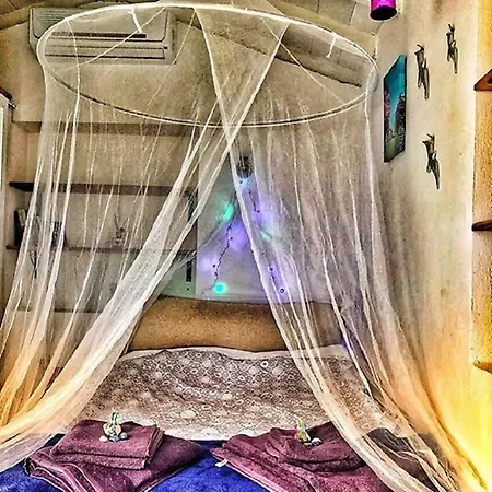 Kekik Alacati Mayko Чешме
