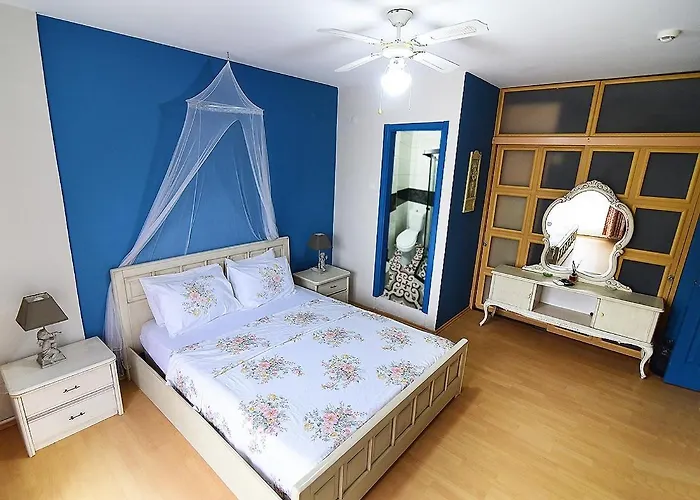 Kekik Alacati Mayko Çeşme