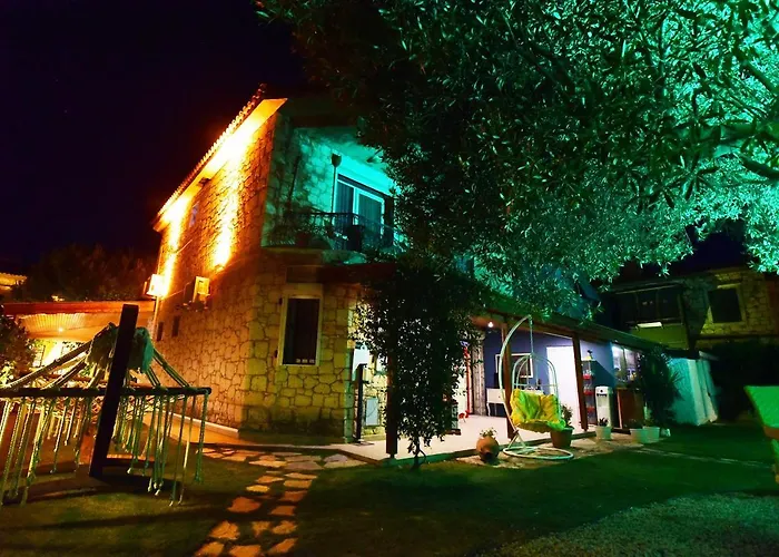 Kekik Alacati Mayko Çeşme