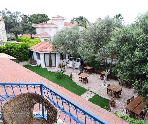 Kekik Alacati Mayko Hotel 2*